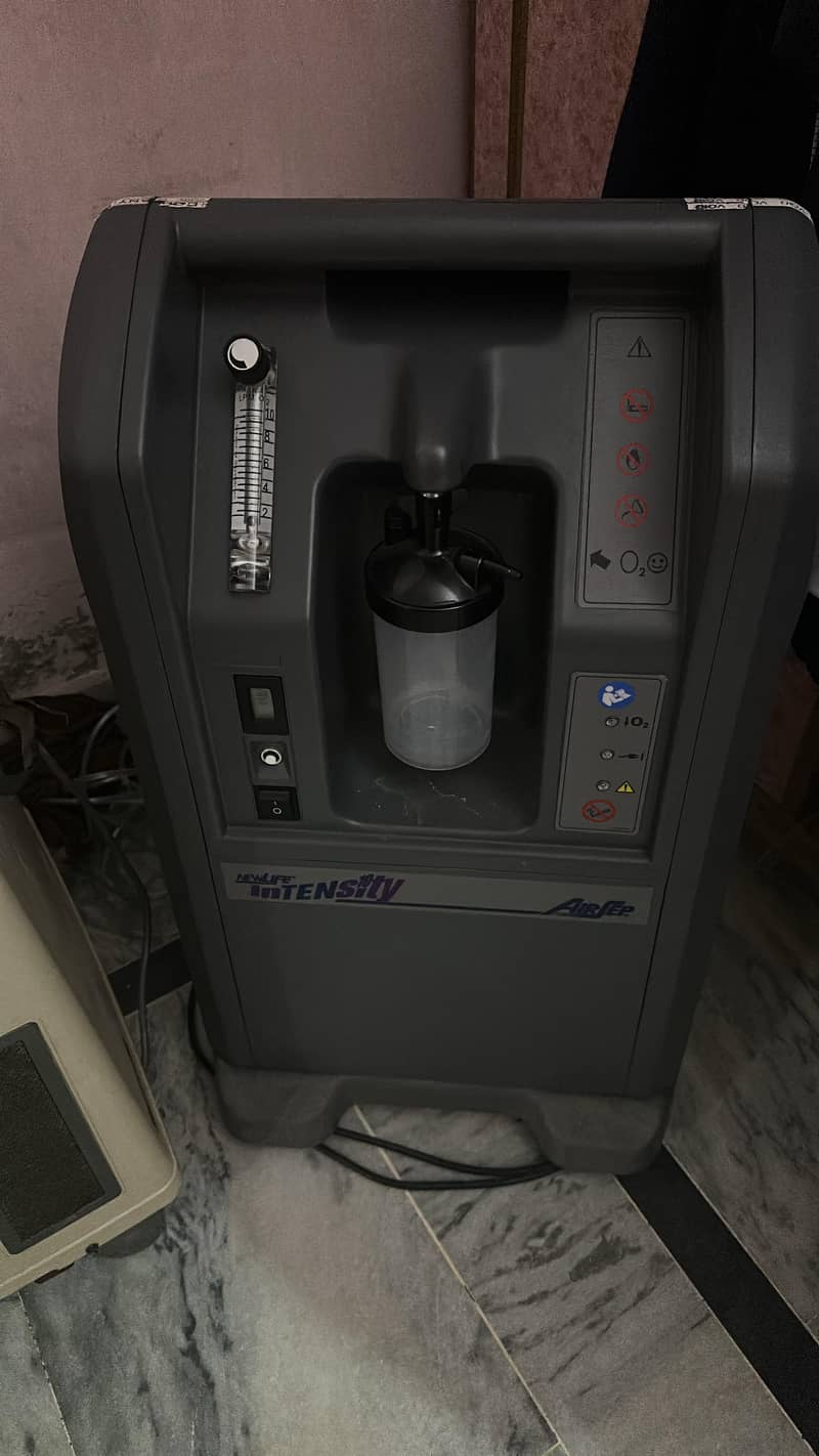 Oxygen  consulator machine 1