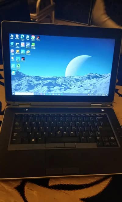 Window 10 Pro 10/9 Condition  8 GB Ram