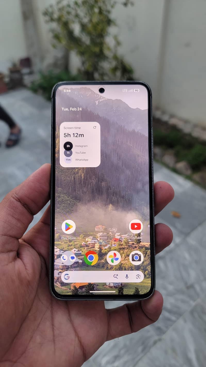 google pixel 8 5