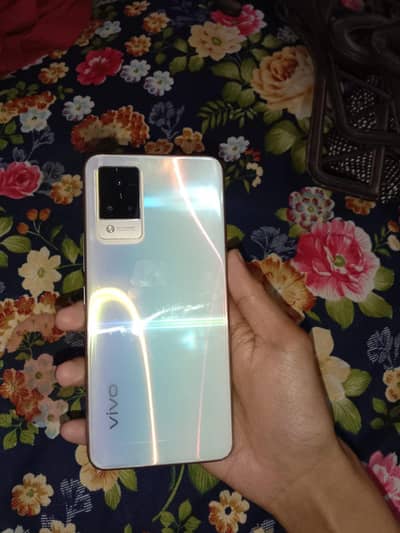vivo v21