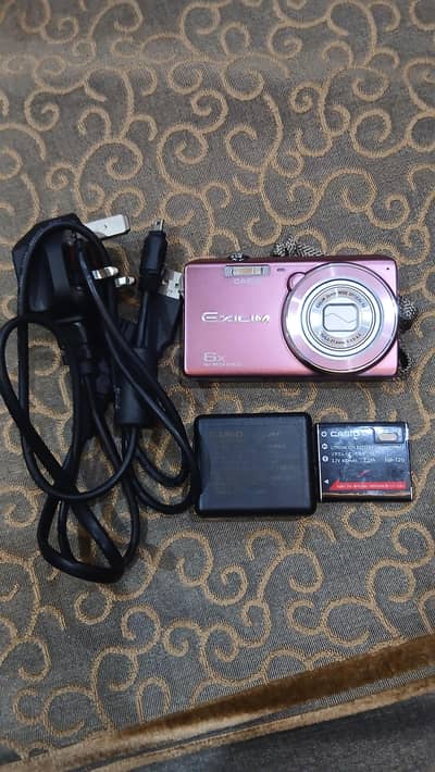 Casio Exilim 6x 16.1 Megapixels Premium Auto