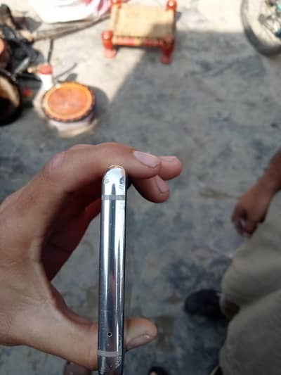 OnePlus 8 used 10/9 no falt cp I'd ha sim work dual03406159416 whats