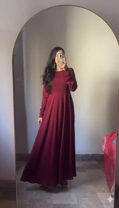 Maxi available in maroon clr  with trousers and duppata