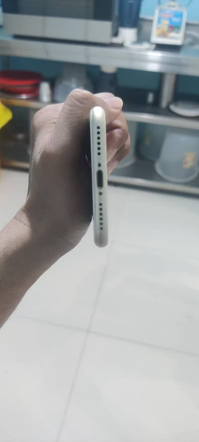 iphone 7 / memry 32gb aal ok.