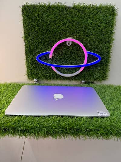 MacBook air 2015/2018 latest