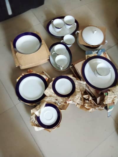 new noritake dinners set for 6 person