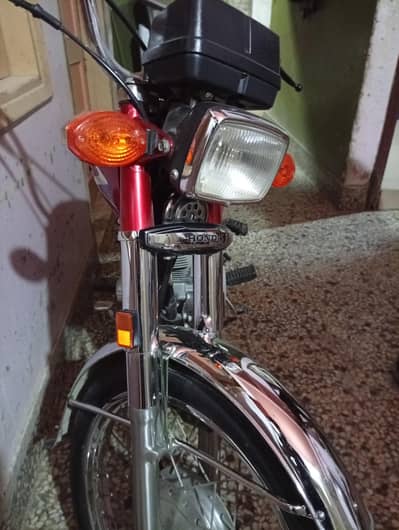 125 model 2020 used condition full ok