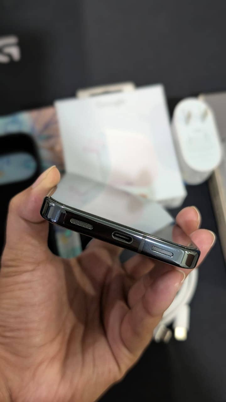 Google Pixel 10 Pro 2