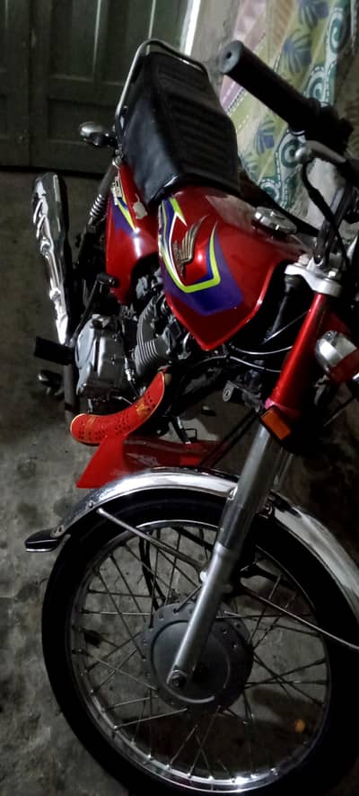 FULLY LUSH TOTAL GENIUNE HONDA CG 125 CC MODEL 16/17~