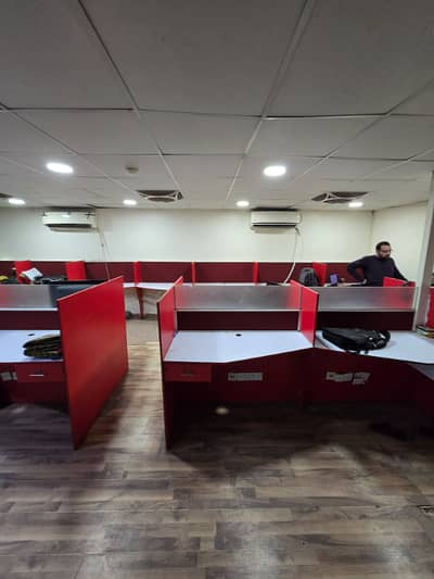 Full furnished office for rent 1675sqft in shahar e Faisal.