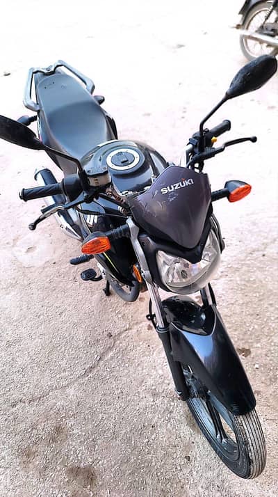 Suzuki gsx 125 2023