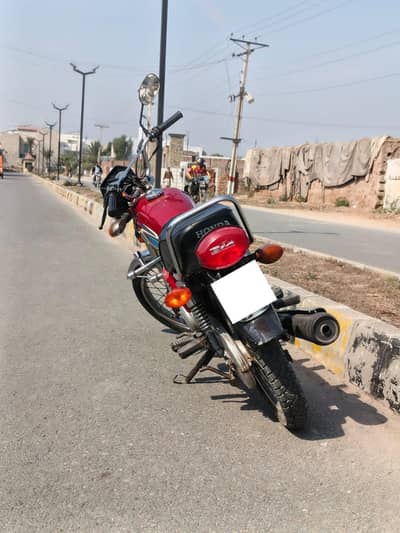 Honda CG 125 22 Model Red