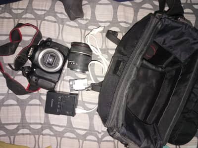 Canon EOS 60D DSLR Kit with Sigma 18-200mm Zoom Lens