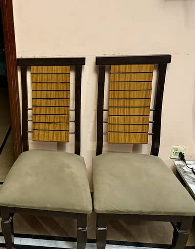 6 Seater dining table lavish