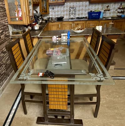 6 Seater dining table lavish