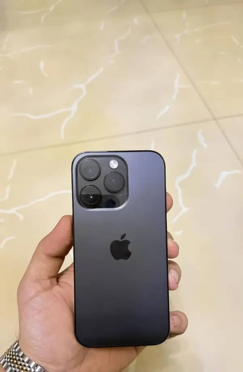 iPhone 14 Pro 0
