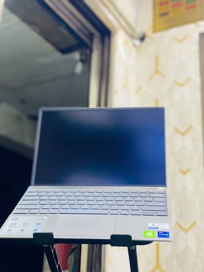 Dell Inspiron 13 5310 core i7/11th Gen H processor 16/256 GB SSD