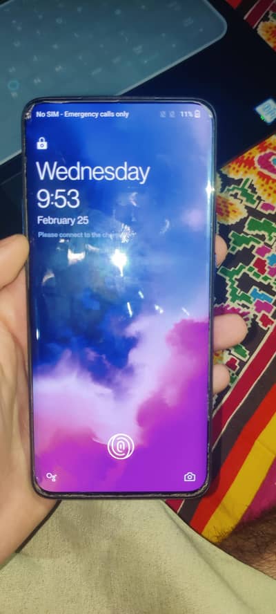 one  plus 7tpro. 12/256 back crack hai aur battery issue  baki all ok