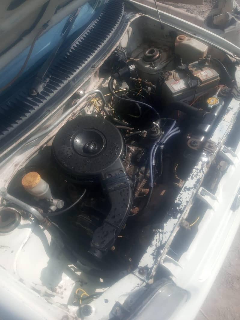 ٹوٹل شاور ہے باقی کنڈیشن اچھی ہے ٹوٹل کام ہوا ہوا ہے 6