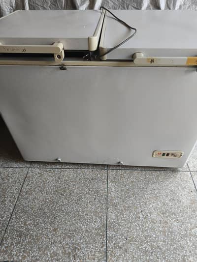 Dawlance freezer for sell