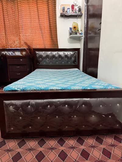 SINGLE BROWN BED FOR SALE