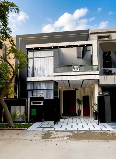5 Marla Luxury House is Available for Rent in Bahria Town Lahore