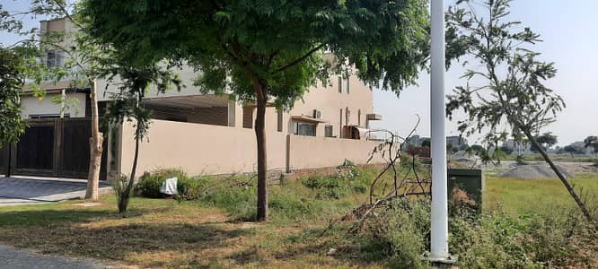 1 Kanal Prime Plot for Sale in DHA Phase 5 | Beautiful Location
