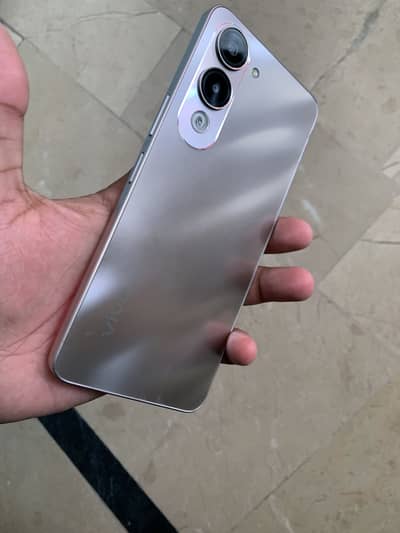 Only mobile vivo  y04 4+4/128all ok no open no repair