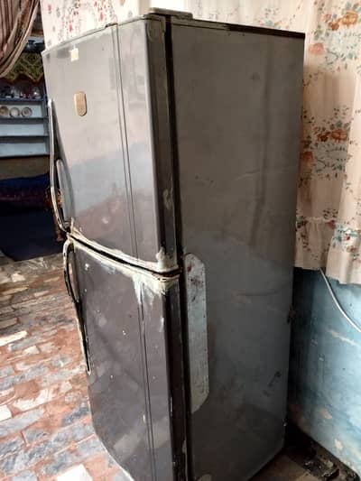 National medium size fridge for urgent sale