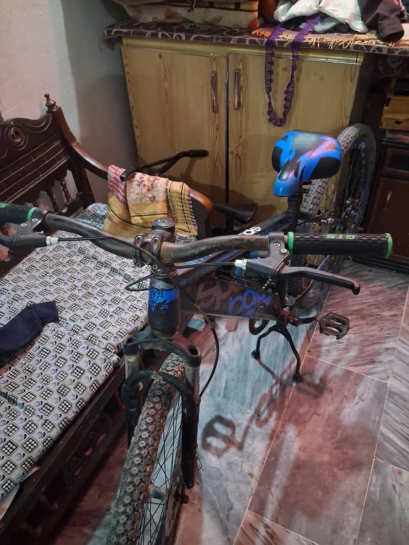 سائیکل بہت اچھی حالت میں ہے 1