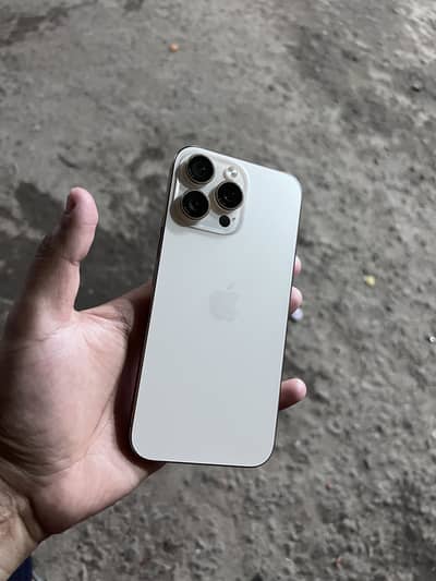 Iphone 16 pro max Factory Unlock