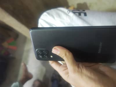 Samsung Galaxy A12