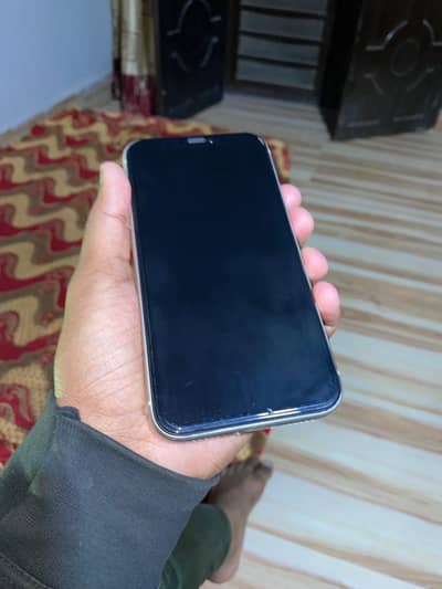 Iphone 11 read description