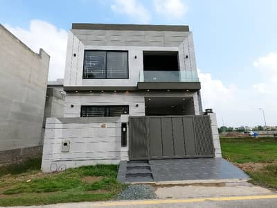 Prime Location 5 Marla House In Union Livings For sale