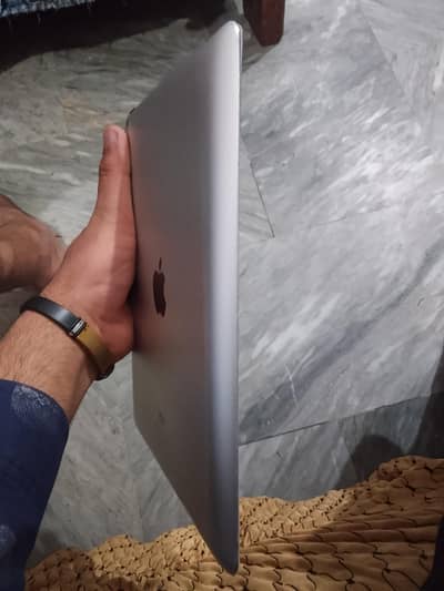 apple ipad 4. version 10.5.