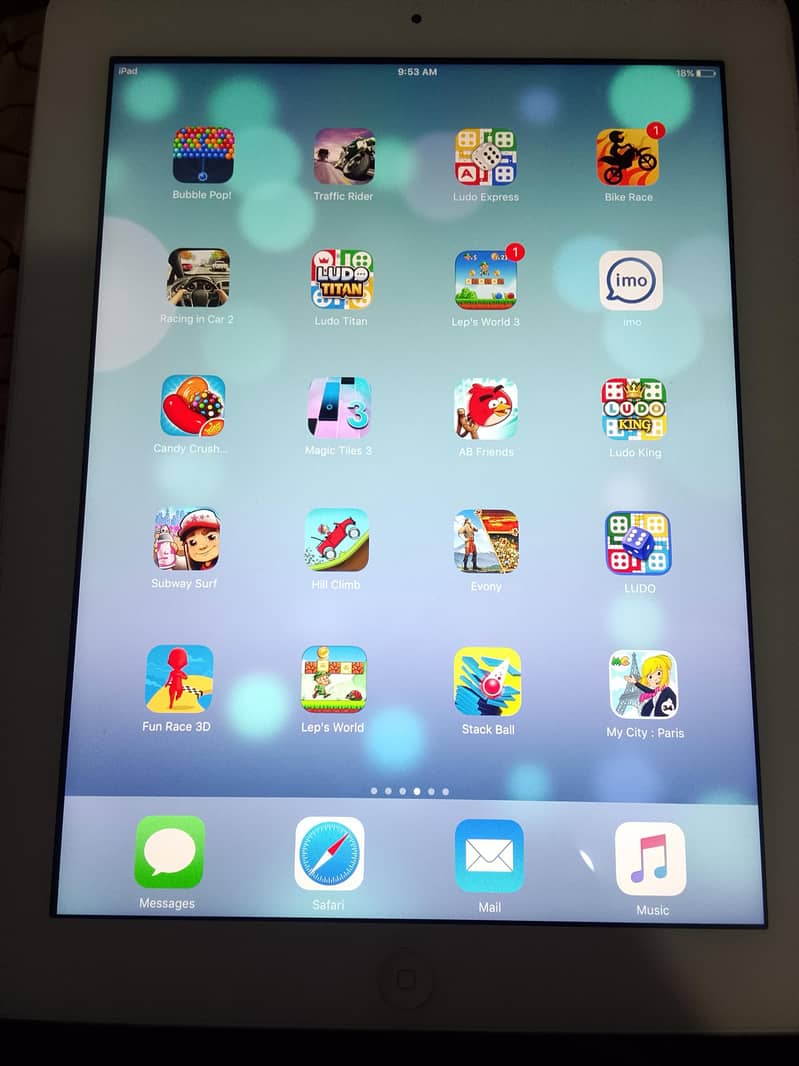 apple ipad 4. version 10.5. 5