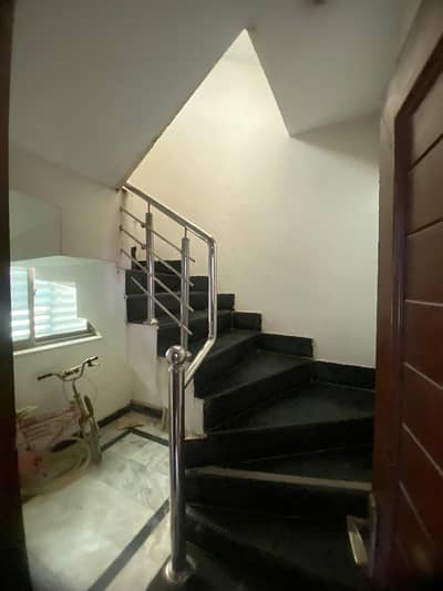 6 Marla Double Unit House for Sale | Double Car Porch | Separate Entrance | Rooftop Room | with washroom