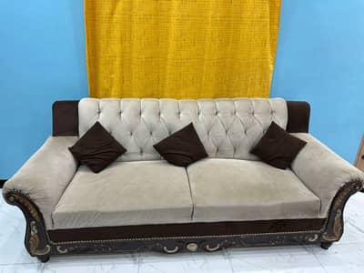 5 seater Sofa set  good condition contact this number 03203212243