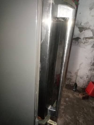 dawlance fridge medium size