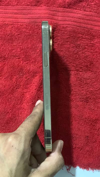 Iphone 13 pro max j. v