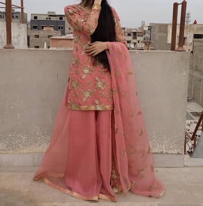 Complete dress with flapper and saree