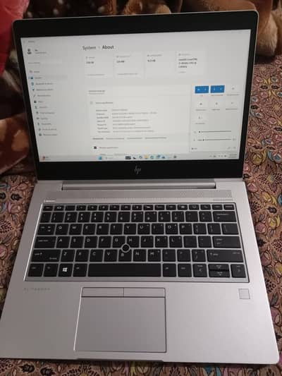 hp i7 8 generation base processor 2.11ghz 16 ram 256 nvme