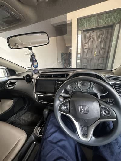 1.5 Aspire top variant for sale