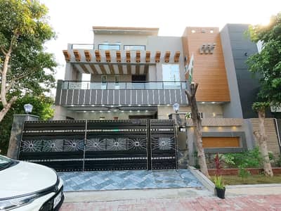 10 MARLA LUXURY HOUSE FOR SALE