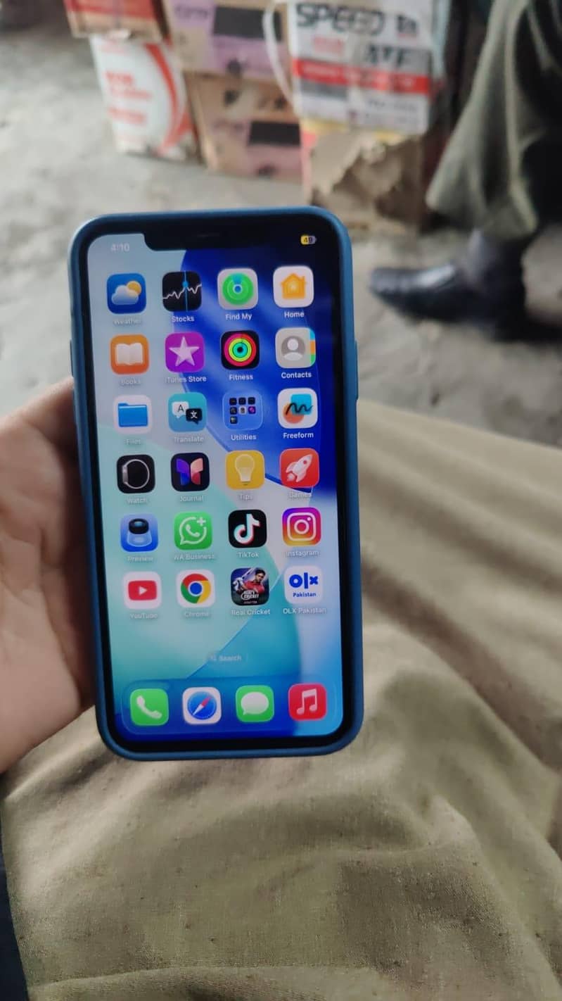 iphone 11 pro max 2