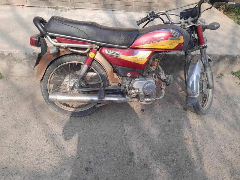 CD70 2005 Model engine wise good. 5