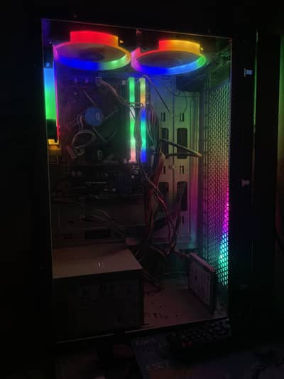 Gaming PC (intel i5 4th gen 3.30ghz + 1gb + shared graphics)