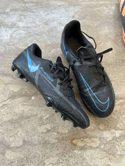 Nike phantom cleats for sale price negotiable