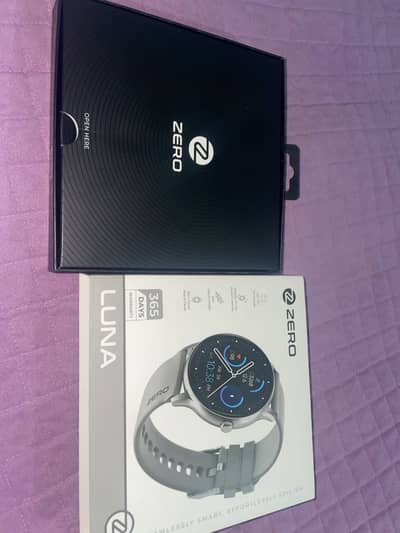 Luna smart watch zero lifestyle