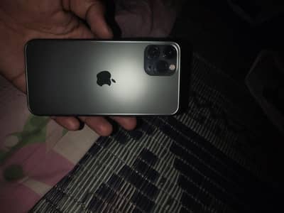 I phone 11 pro non pta 64 GB battery 88% true tone face id on
